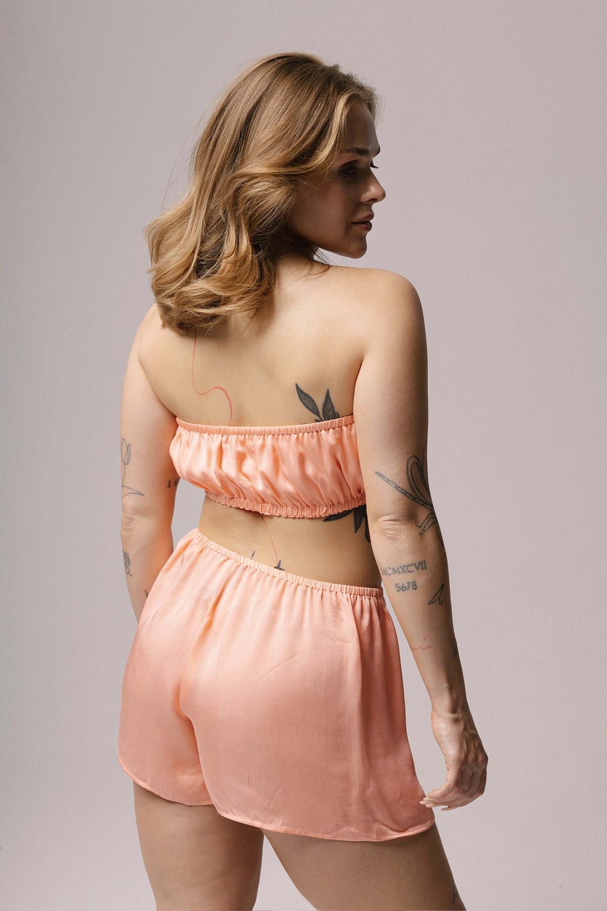 SATIN ROSEBUD SHORTS